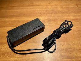 Lenovo Netzteil Modell ADLX90NLC3A 90W 20V