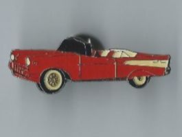 Rote Ami-Schlitte Pin
