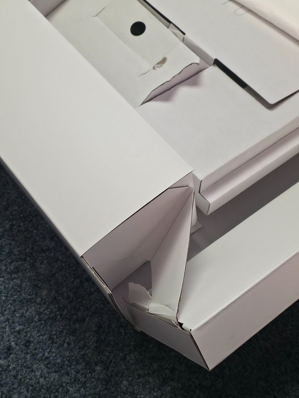 Apple PCs: Originale Apple iMac 24" Leerbox Blau (Model A2439) – Gebraucht aus Dietlikon von litisop 5