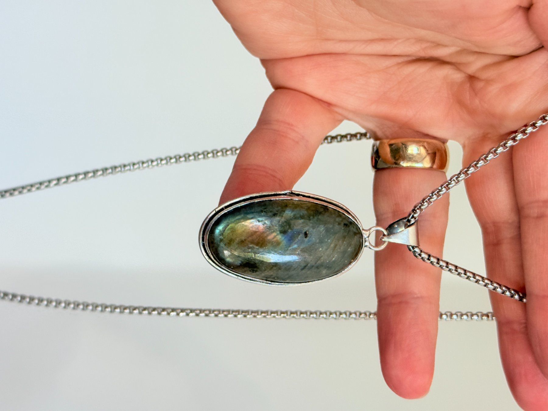 Pietre preziose: Pendentif Labradorite - Élégance Minérale – Nuovo e nell'imballaggio originale da Genève venduto da AWWA 3