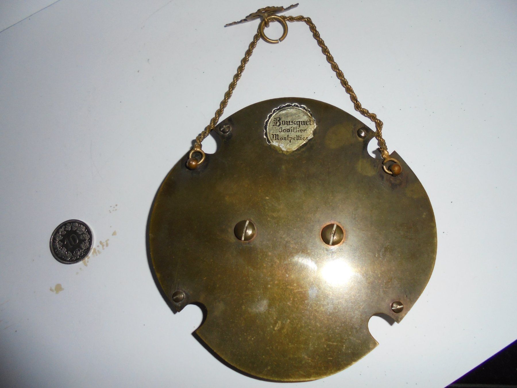 Medaillen: Antikes , grosses Medaillon mit Kette – Gebraucht aus Camorino von Hunpete 6