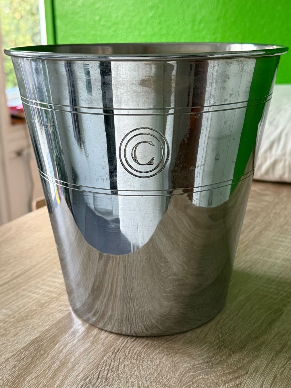 Altro: Alter Champagnerkelch / Weinkühler mit Gravierung " C " H " – Usato da Basel venduto da jetzt-wird-gemistet
