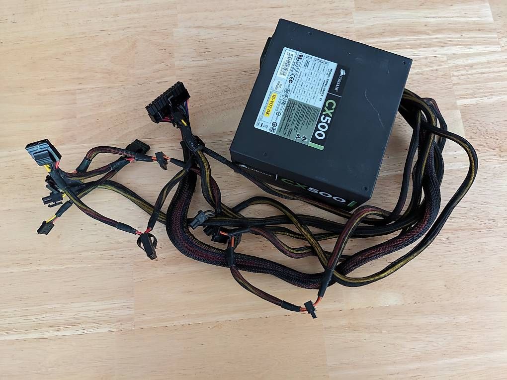 Composants électroniques: Corsair CX500 V2 – D'occasion à Zürich par pau_5xhj 1