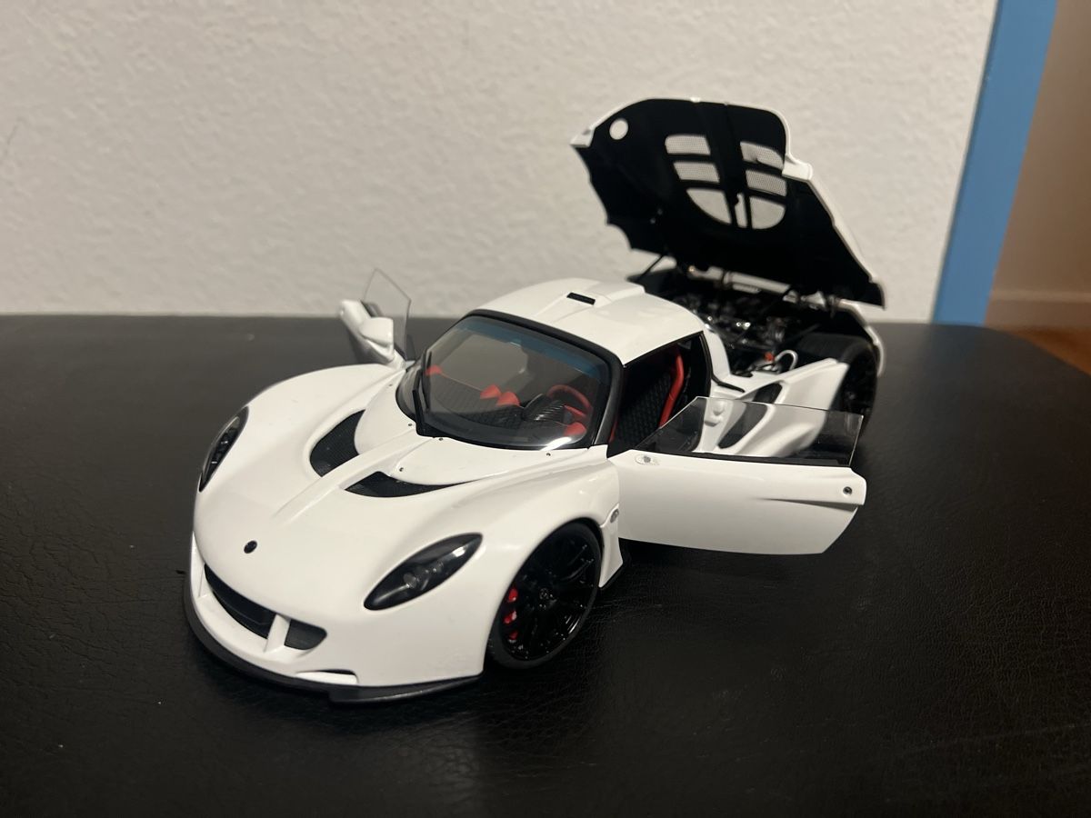 Autoart Modellautos: Lotus Venom GT AUTOart 1:18 – Gebraucht aus Mägenwil von ele_cd7w