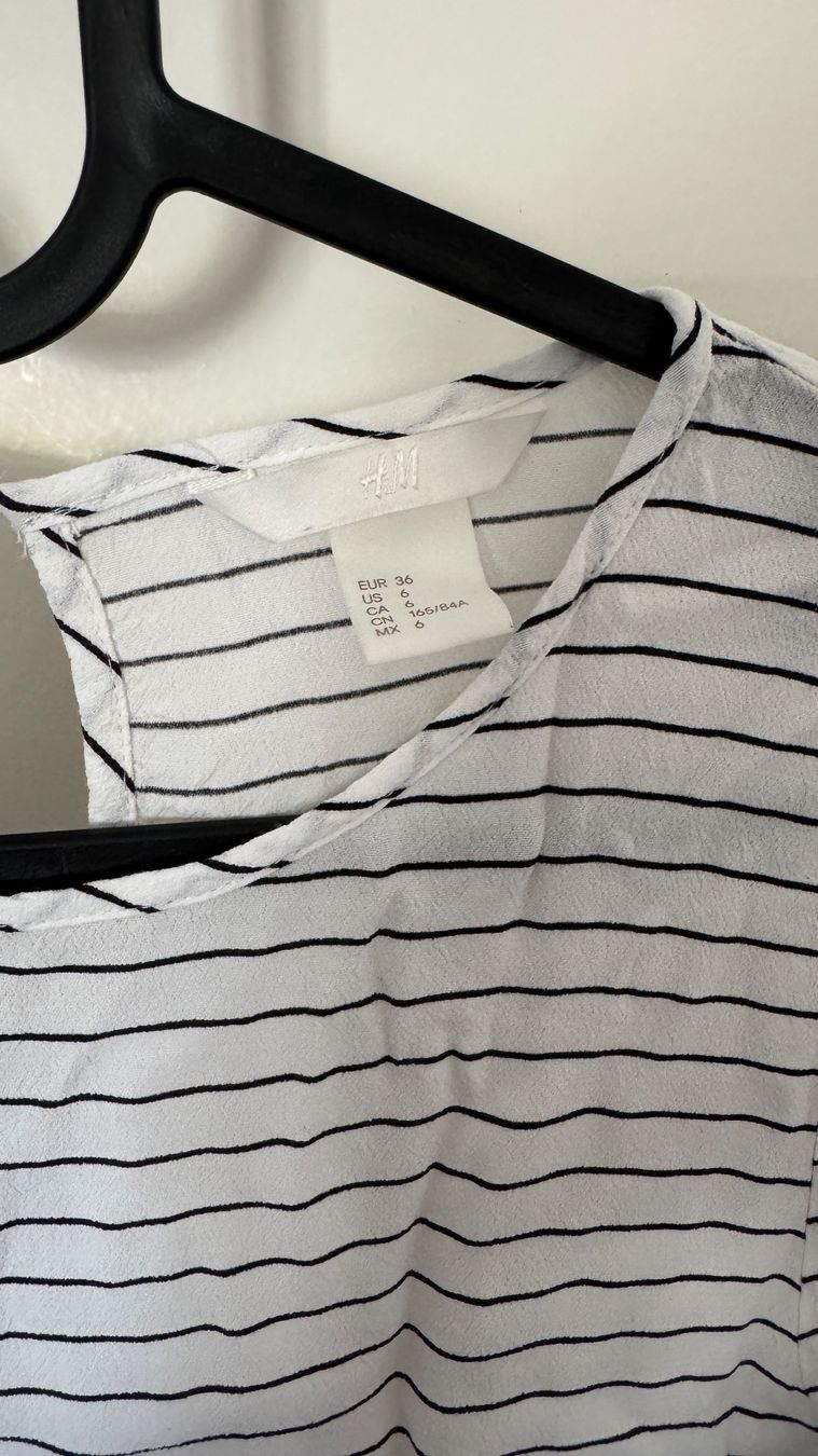 H&M T-shirt: H&M Shirt, Gr. S, gestreift – Usato da Luzern venduto da Ecila007 1