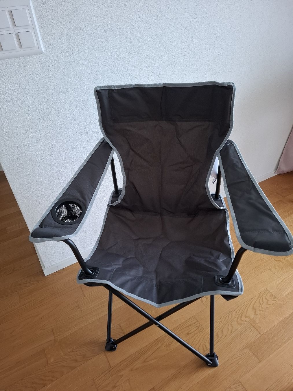 Sedie: Campingstuhl - neu! – Nuovo e nell'imballaggio originale da Rotkreuz venduto da PrelovedPicks