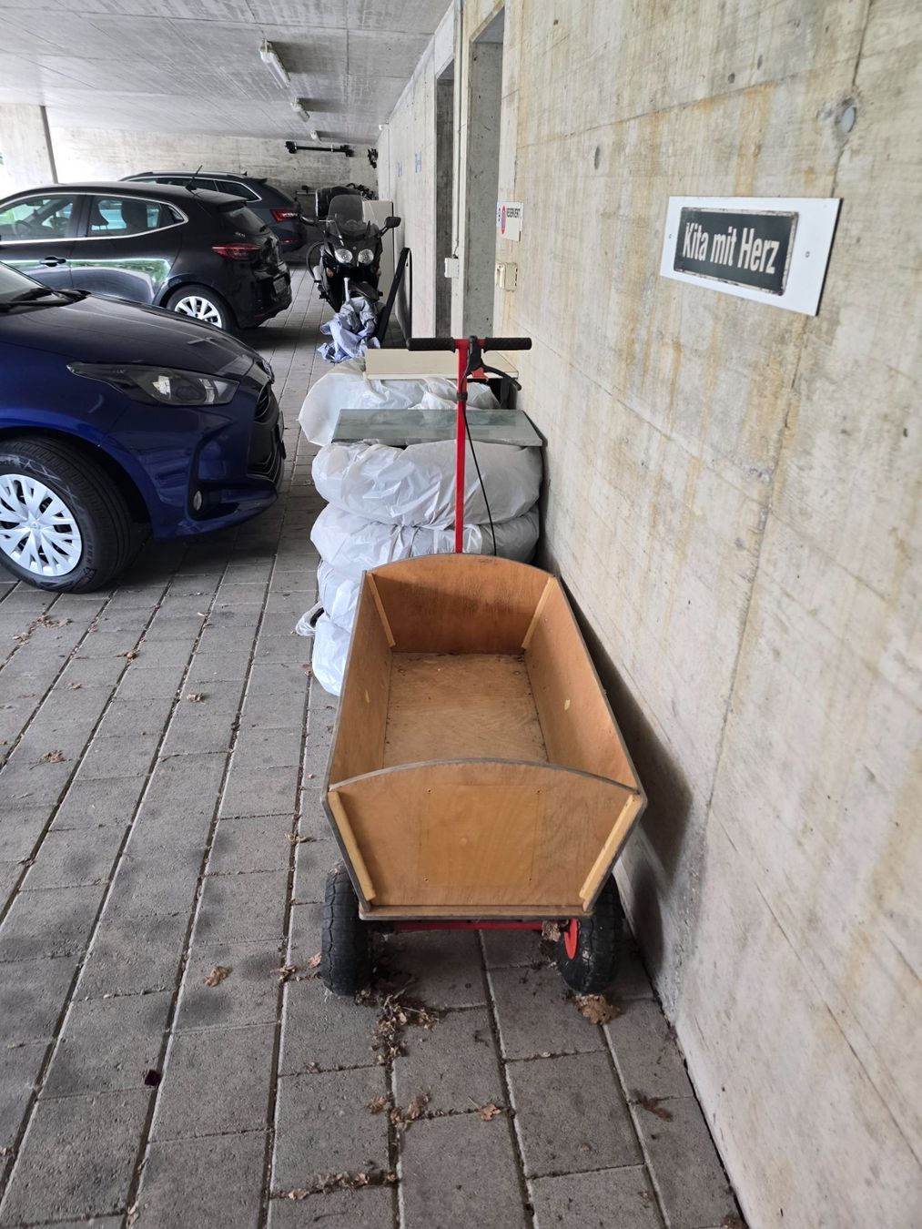 Fahrzeuge für Kinder: Holz-Bollerwagen Eckla – Gebraucht aus Würenlos von bodystyle 1
