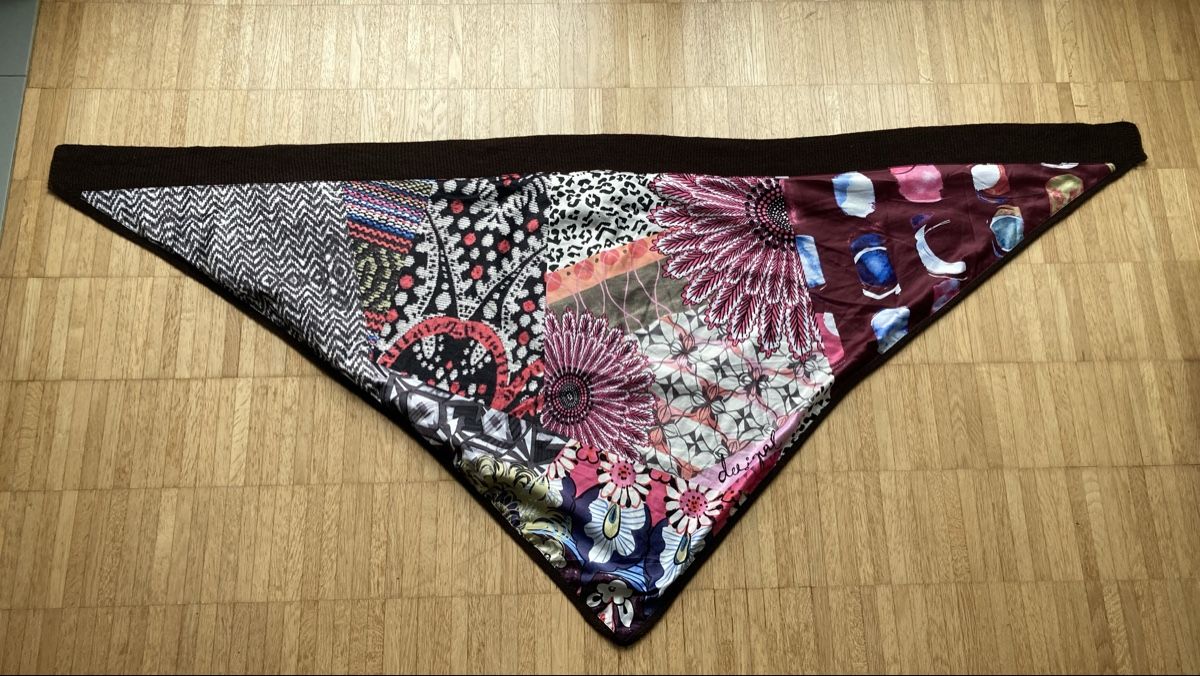 Desigual Foulard & Sciarpe: Desigual Dreieckstuch braun/ bunt – Usato da Nürensdorf venduto da salut