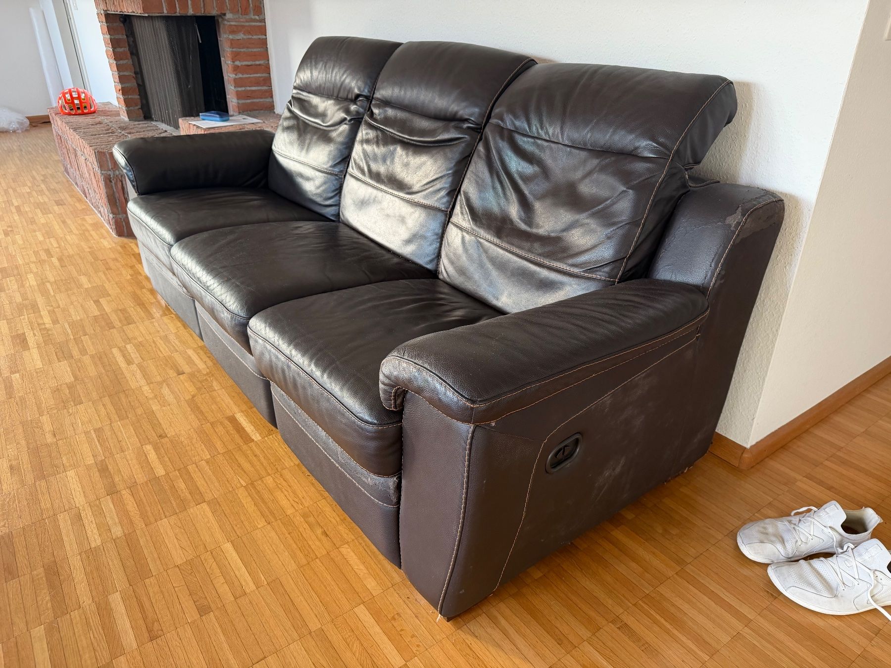 Divani: 3 Sitzer Sofa / Ledersofa GRATIS – Usato da Dübendorf venduto da ame_m57w 2