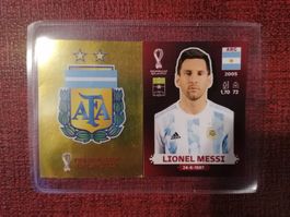 PANINI WM 2022 LIONEL MESSI plus Wappen