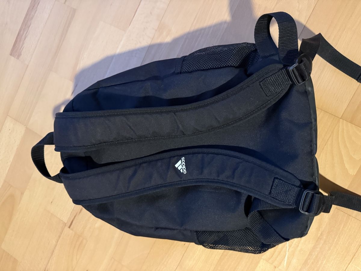 Adidas Rucksäcke: FCB Rucksack Adidas – Gebraucht aus Rheinfelden von mas_5c27 2