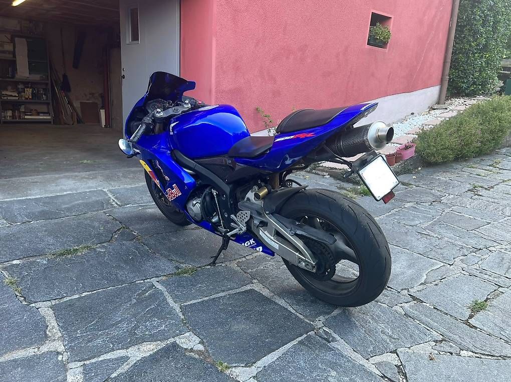 Honda Strada: Honda CBR 600 RR | PC37 - 2005 – Usato da Bioggio venduto da dav_j5y5 1