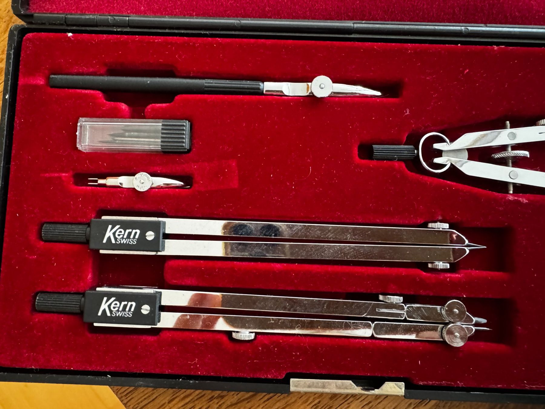 Zirkel: coffret compas marque Kern (vintage) – Gebraucht aus La Tour-de-Peilz von mohicane 2