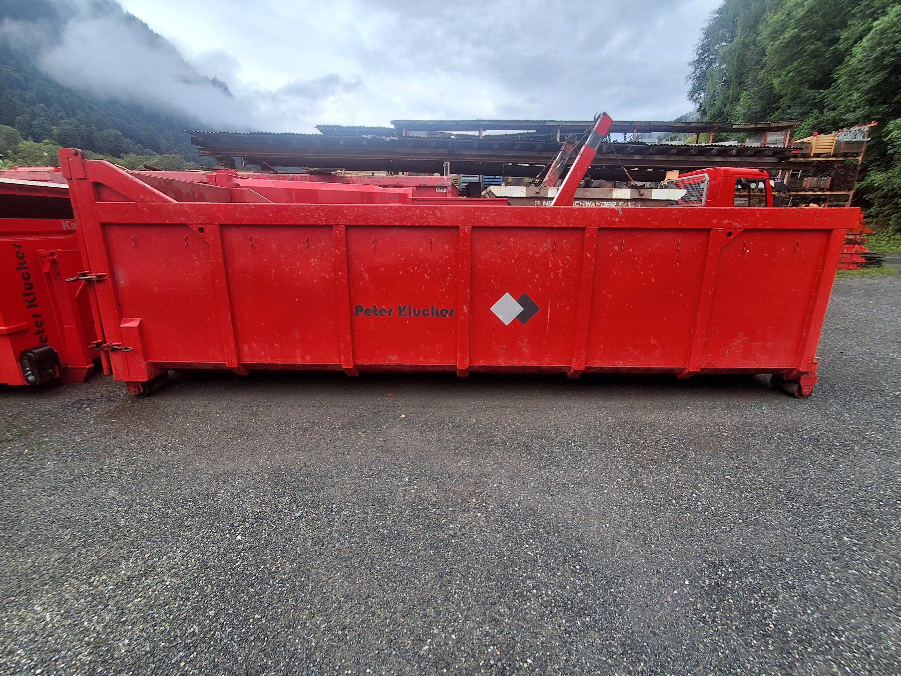 Conteneurs de construction: Abrollmulde ca. 20m3 mit Pendelladen Abrollcontainer – D'occasion à Klosters-Dorf par peter2016
