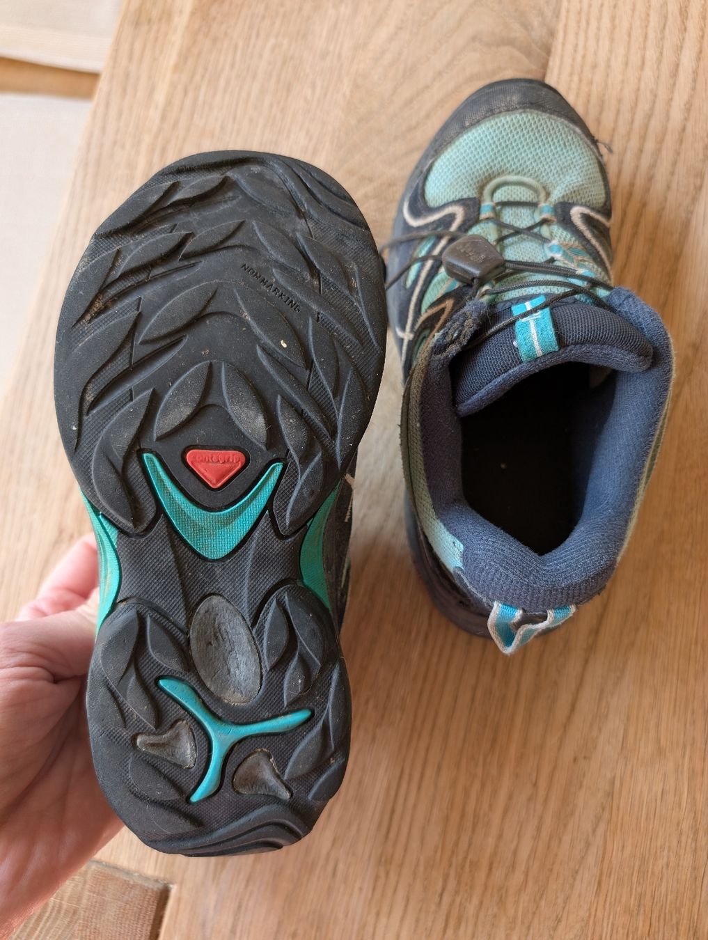 Salomon Schuhe für Jungen: Salomon Outdoor Schuhe, Gr. 31 – Gebraucht aus Winterthur von voan 1