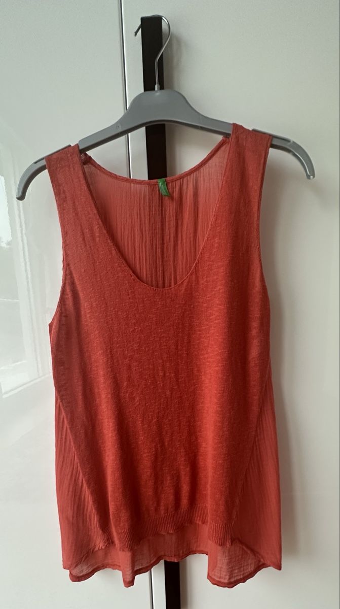 Benetton Top: Top in cotone Benetton – Usato da Castel San Pietro venduto da Moregi 2