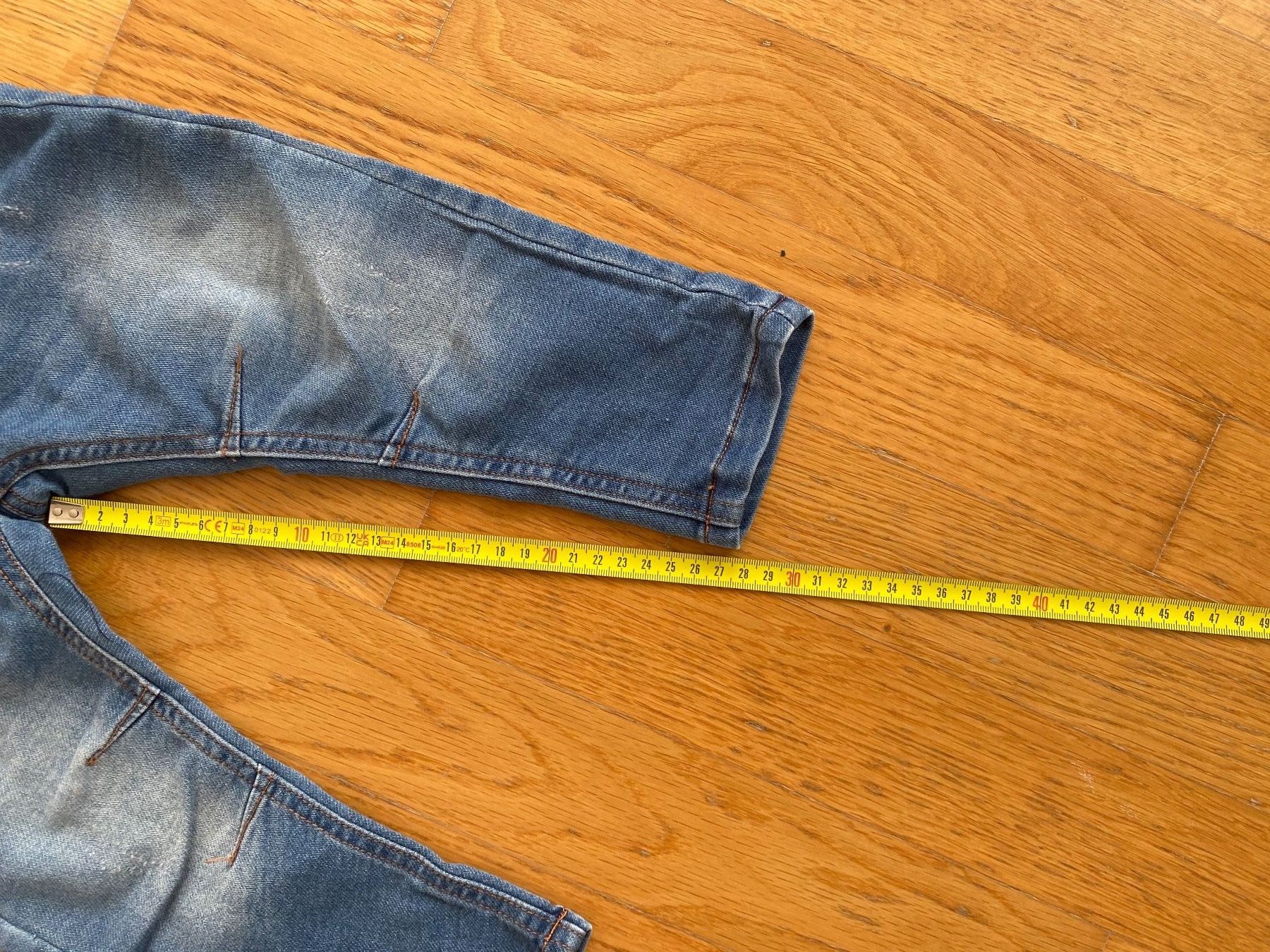 Lotti & Set di vestiti: Kleiderpaket 4-teilig Pullis Jeans Latzhose Gr 74-80 – Usato da Wädenswil venduto da PeterWaedi 6