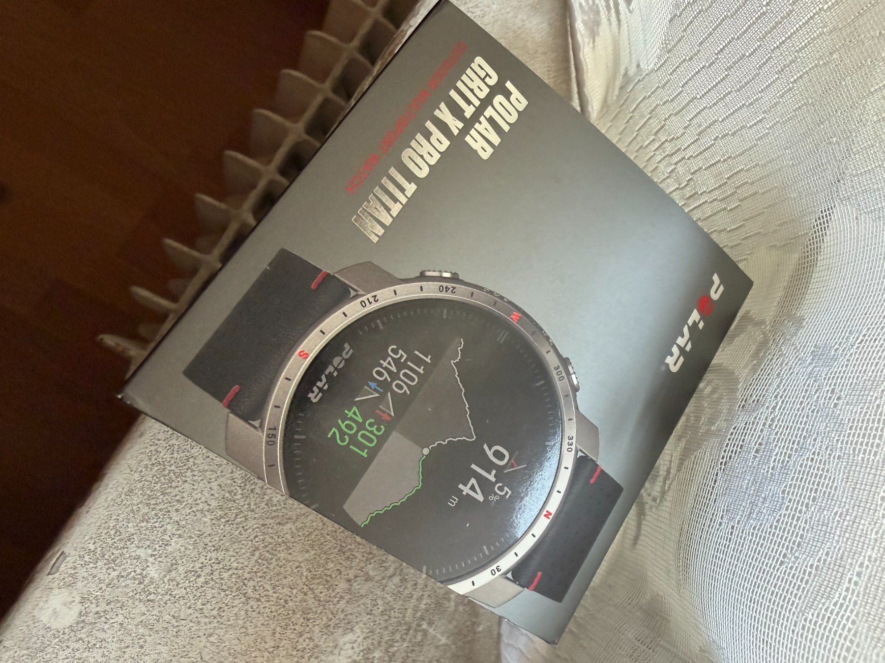 Polar Uhren: POLAR Grit X Pro Titane – Gebraucht aus vevey von seize87 5