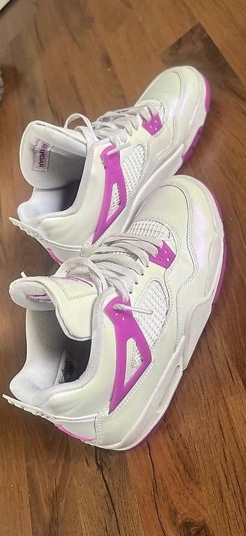 Jordan Scarpe da uomo: Hyper Violet Jordan 4 Retro – Usato da Reinach BL venduto da smk1907 1