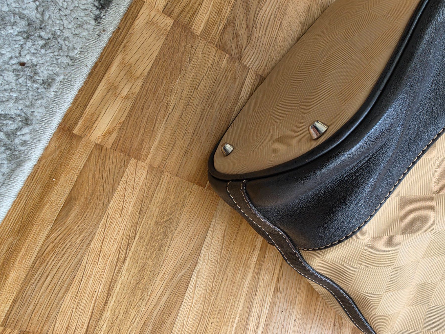 Maison Mollerus Taschen für Damen: Maison Mollerus Beuteltasche Niesen – Gebraucht aus Zürich von Sokaina 9
