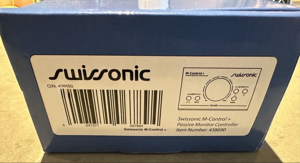 Console di mixaggio: Swissonic M-Control + passive audio monitor controller – Nuovo e nell'imballaggio originale da Russin venduto da applenic 5