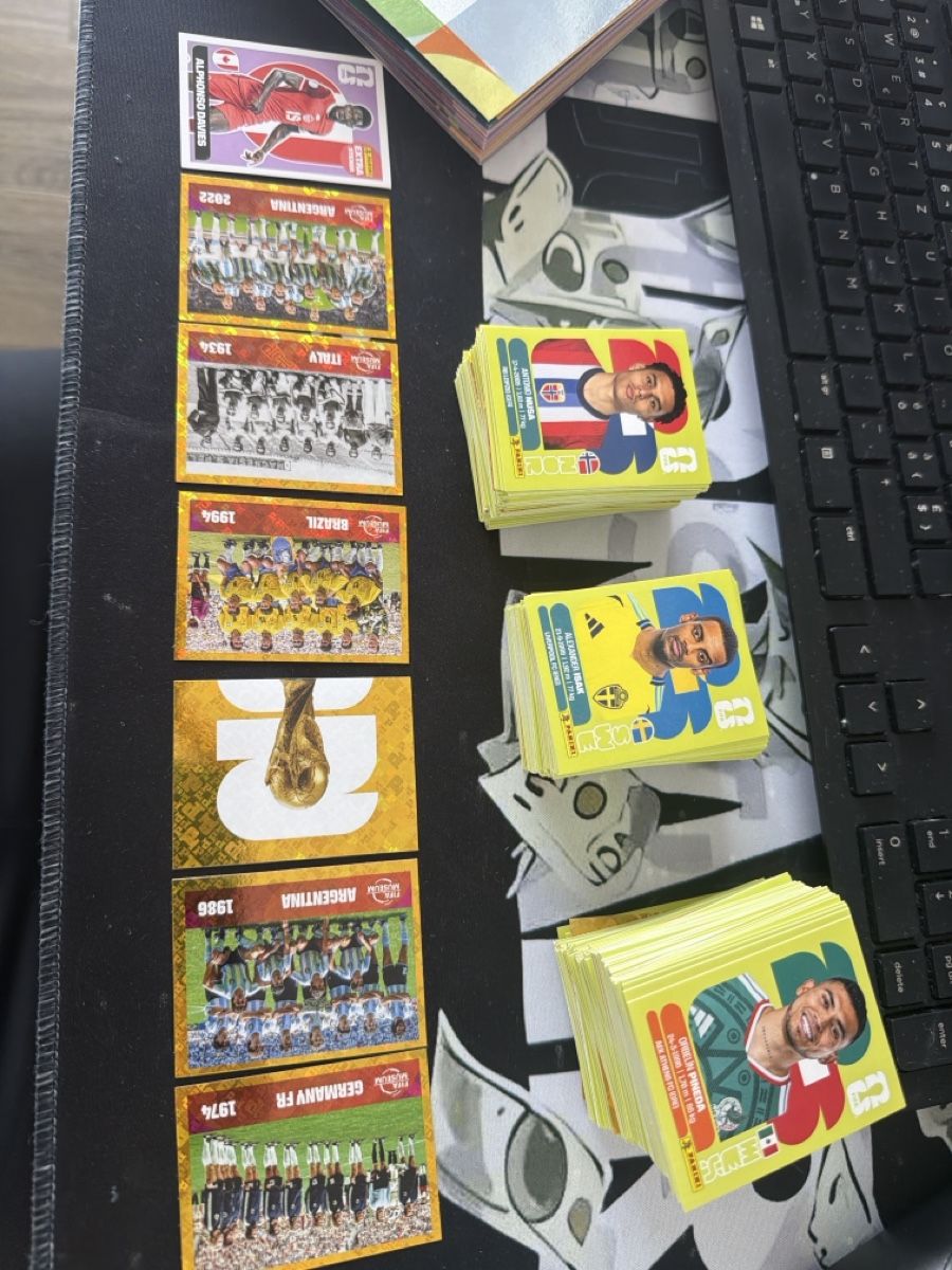 Panini Carte collezionabili: Panini Sticker 2026  – Nuovo (secondo la descrizione) da Liestal venduto da arl_6tv7 1