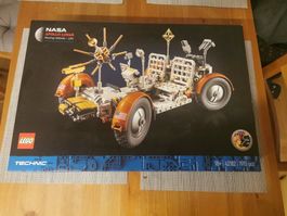 LEGO Technic - NASA Apollo Lunar Roving Vehicle (42182)