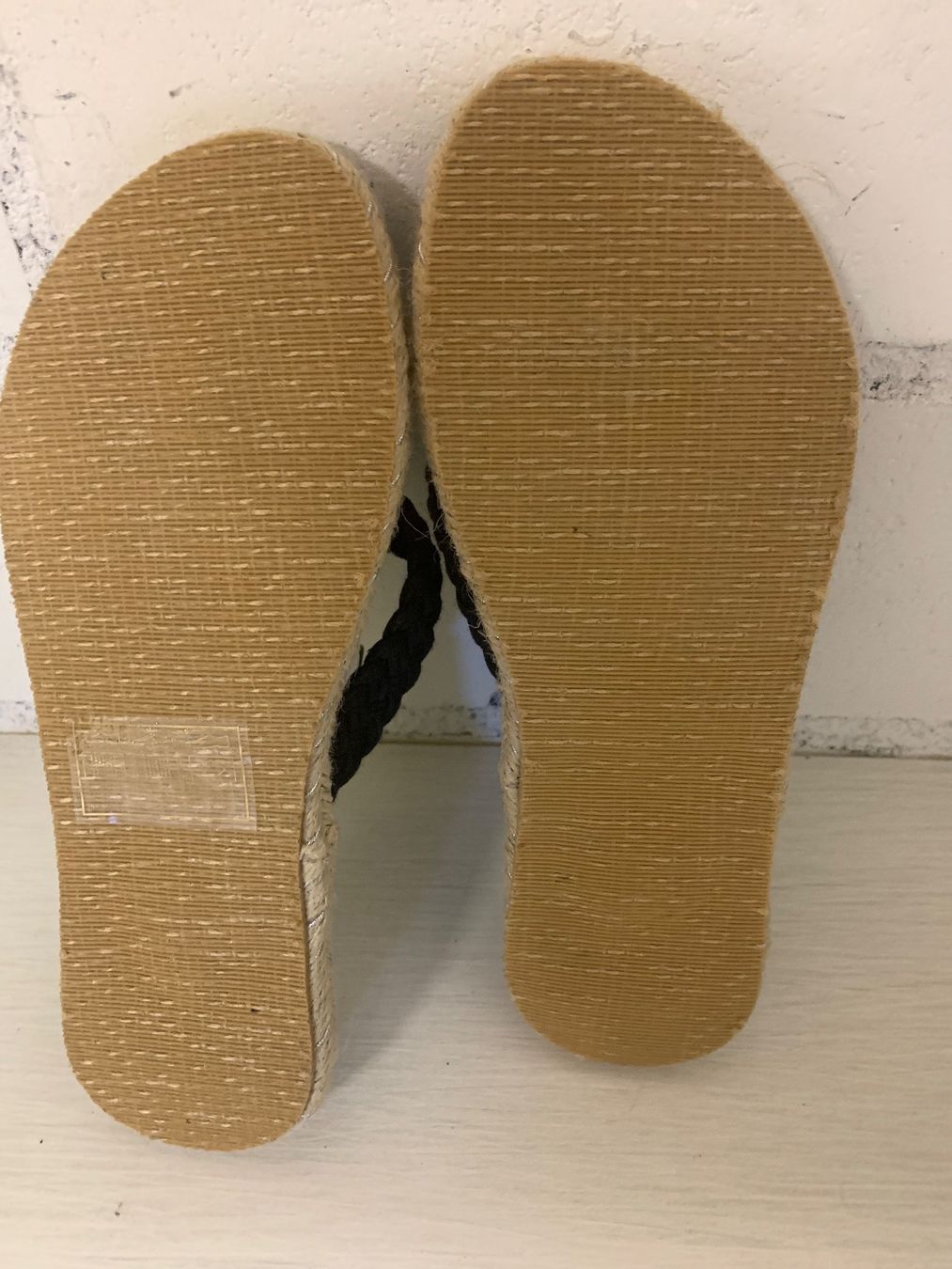 Scarpe da uomo: Neu Flip flop grösse 38 – Usato da Thun venduto da jeff070 3