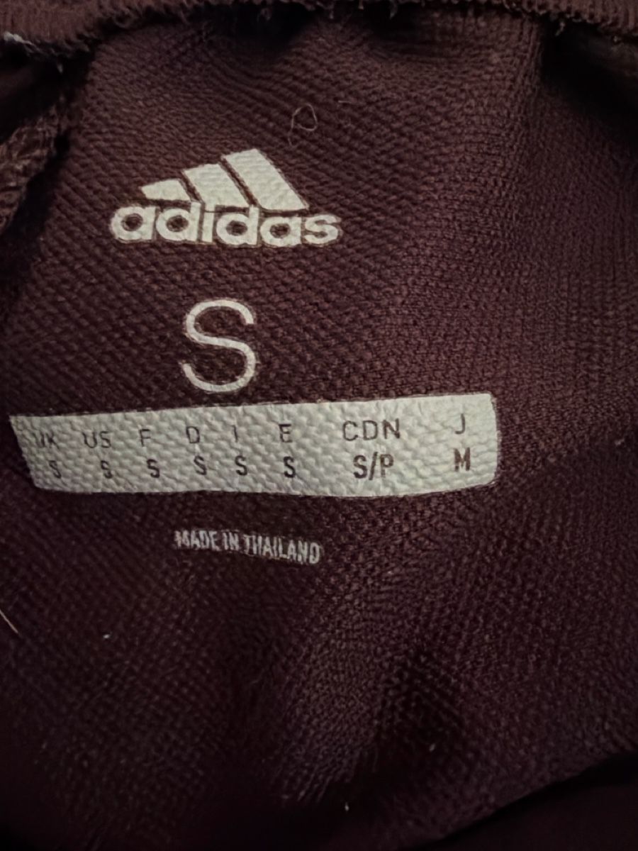 Adidas Hosen: Adidas Sporthose kurz Gr.S – Gebraucht aus Zürich von Richard_Sandy 2