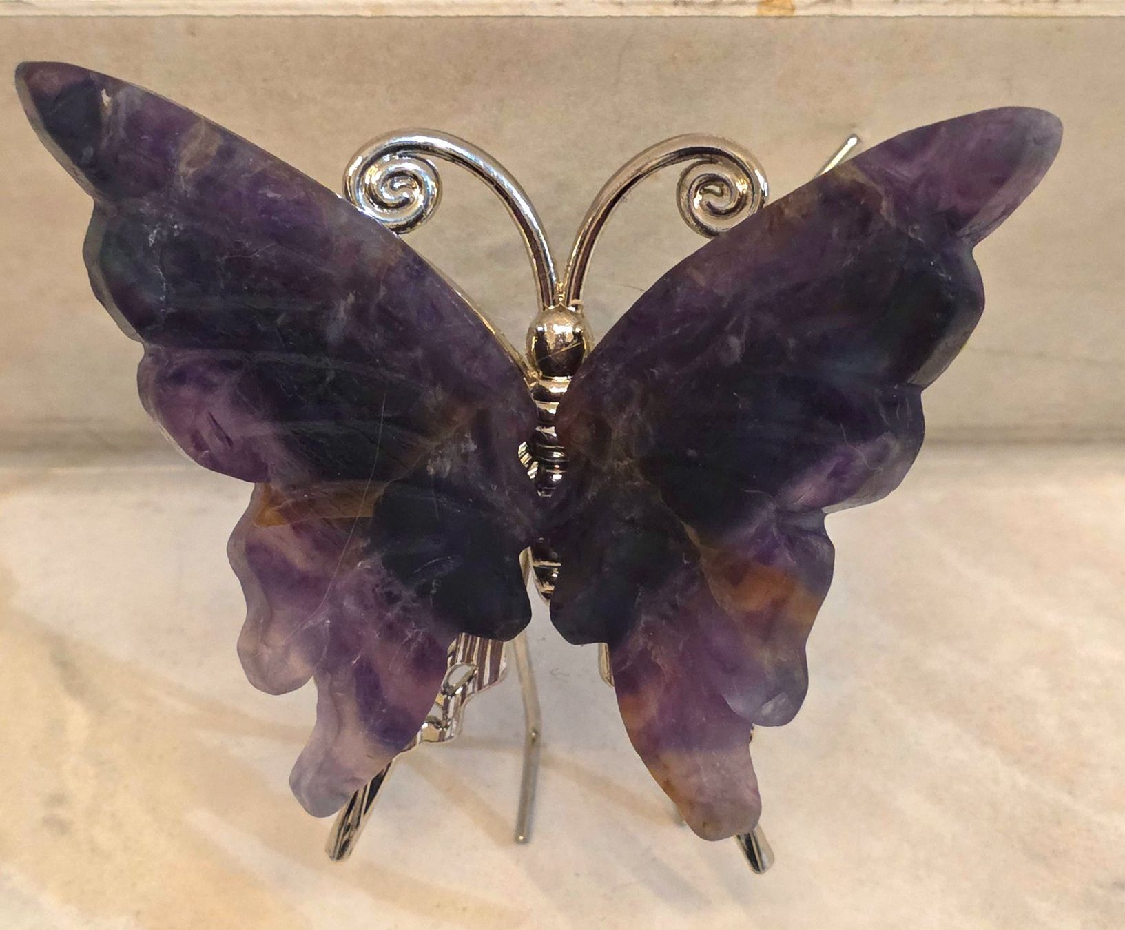 Minerali & Pietre curative: Purple Fluorit Schmetterling – Nuovo e nell'imballaggio originale da Matzingen venduto da Shay_Crystalz