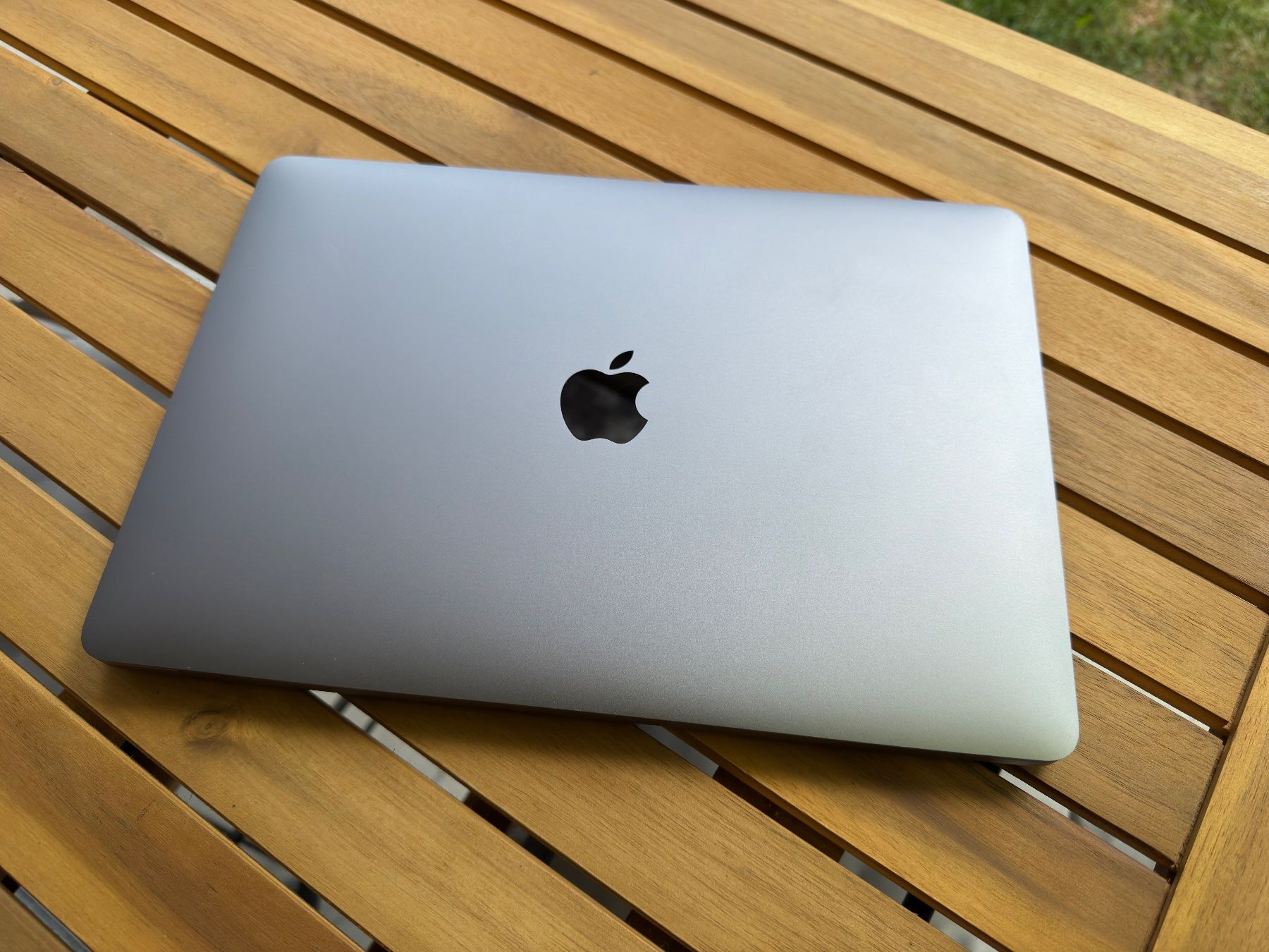 MacBook Air M1 - 2020 - 13,3 '' - 256GB - 8GB - Space Grau