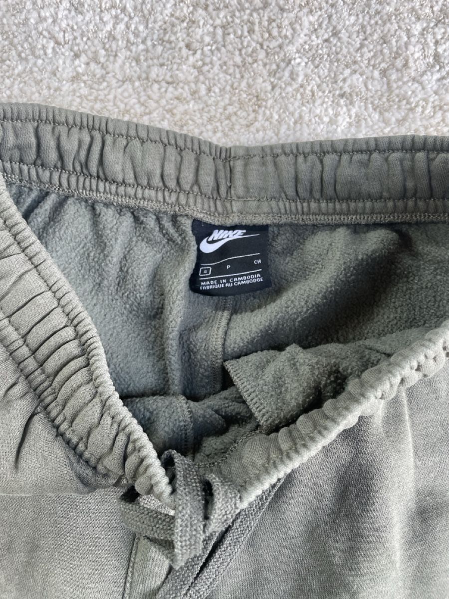 Pantaloni: Nike Trainerhose grösse S 2paar – Usato da Hergiswil NW venduto da natejuke 3