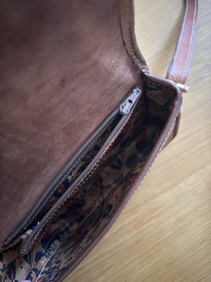 Taschen für Damen: Vintage Ledertasche – Gebraucht aus Zürich von elleon44 4
