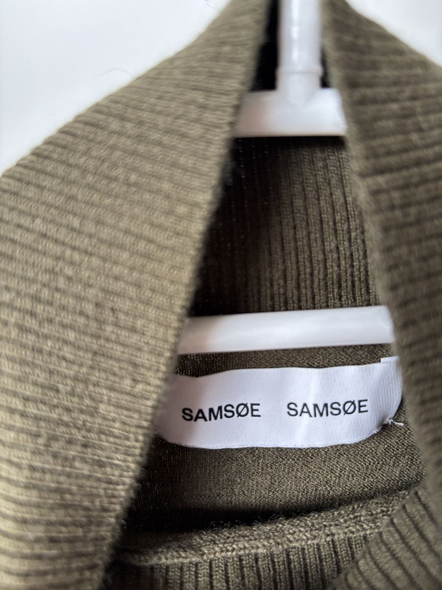 Samsøe Samsøe Maglioni & Felpe: Oliv Pullover 100% Wolle von Samsoe Samsoe – Usato da Winkel venduto da Zimtguetzli 1