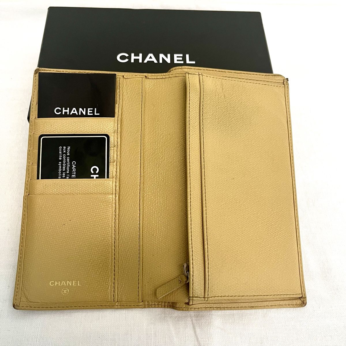 Chanel Portamonete: Chanel Portemonnaie beige – Usato da Basel venduto da marinaliane 1