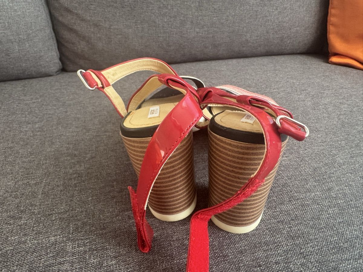 Geox Scarpe da donna: Geox Sandalen, 37, neu!  – Nuovo (secondo la descrizione) da Zürich venduto da Anilein_9989 3
