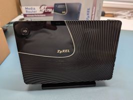 Router ZyXEL NBG6716 AC1750 mit Zubehör
