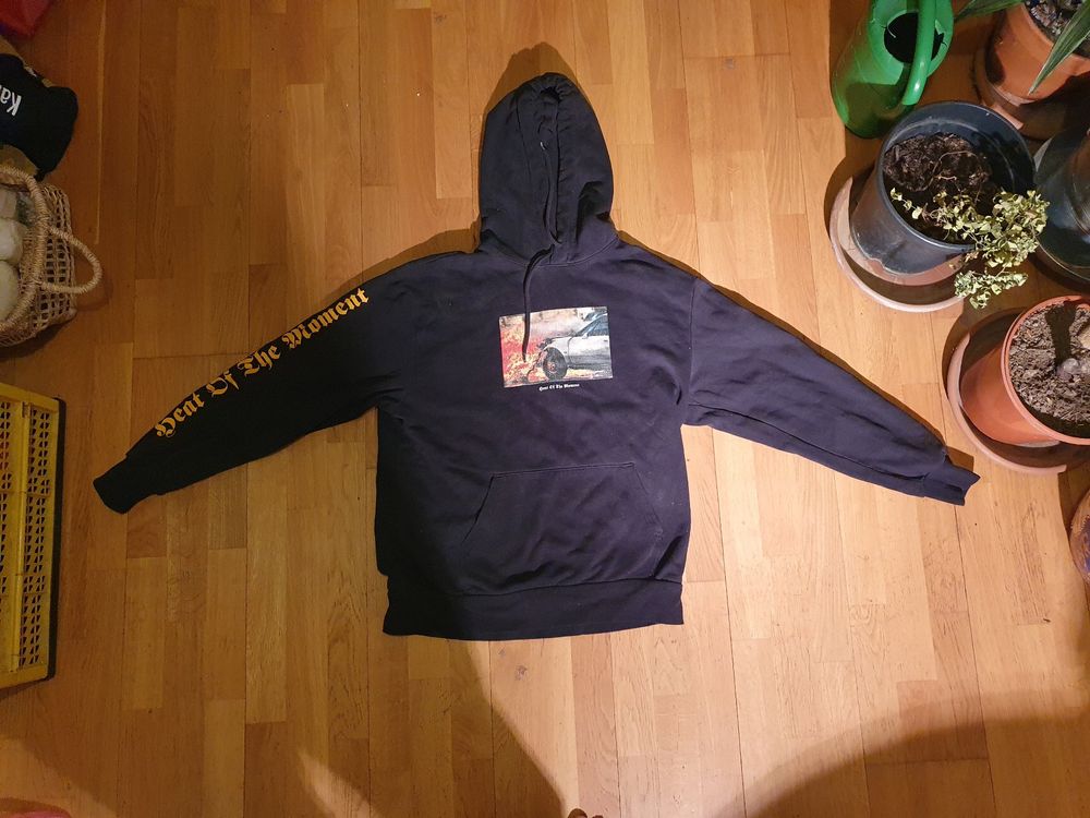 Divided Hoodie Heat of the Moment Gr sse M Comprare su Ricardo