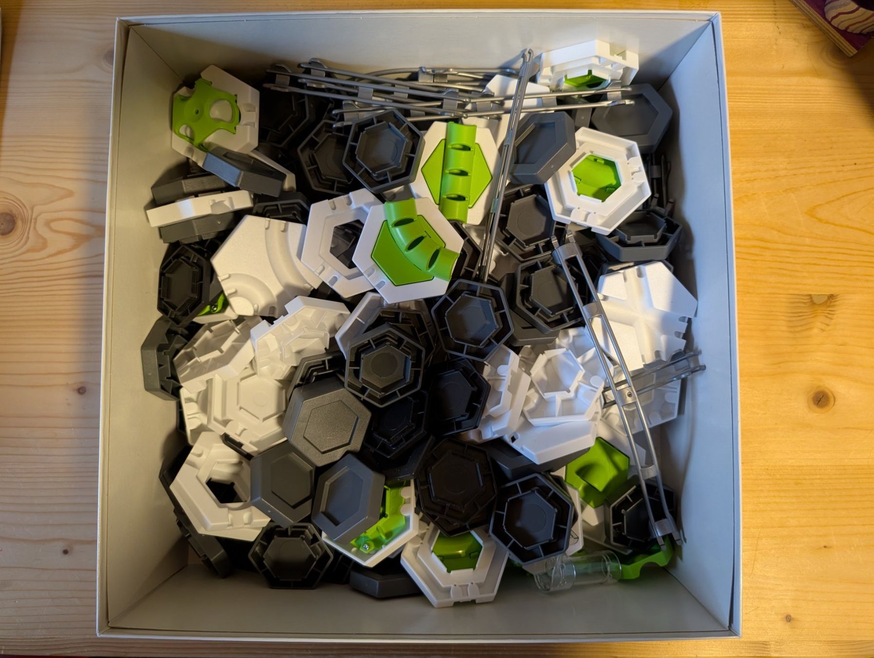 Ravensburger Spielzeuge: Gravitrax Starter Set und Zubehör – Gebraucht aus Bauma von Makinom 2