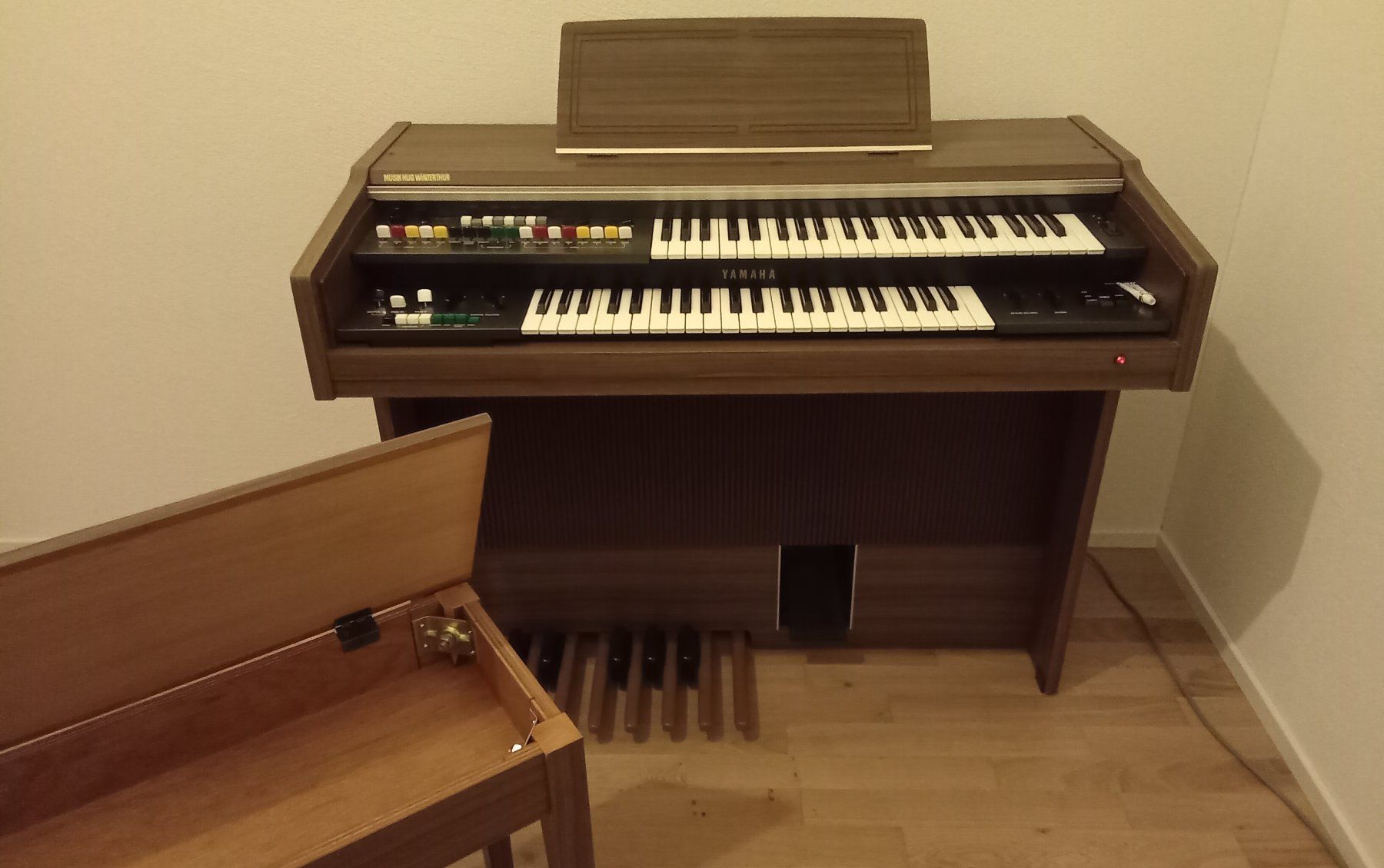 Yamaha Musikinstrumente: Yamaha Orgel mit Hocker – Gebraucht aus Mollis von gar_wqz5 2