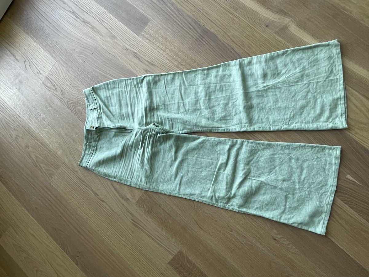 Pantaloni: Pantalon bootcut en lin et coton – Usato da Baar venduto da ali_l9sf