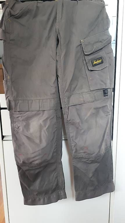 Pantaloni: Snickers Arbeitshose 42 – Usato da Madiswil venduto da Kwon02