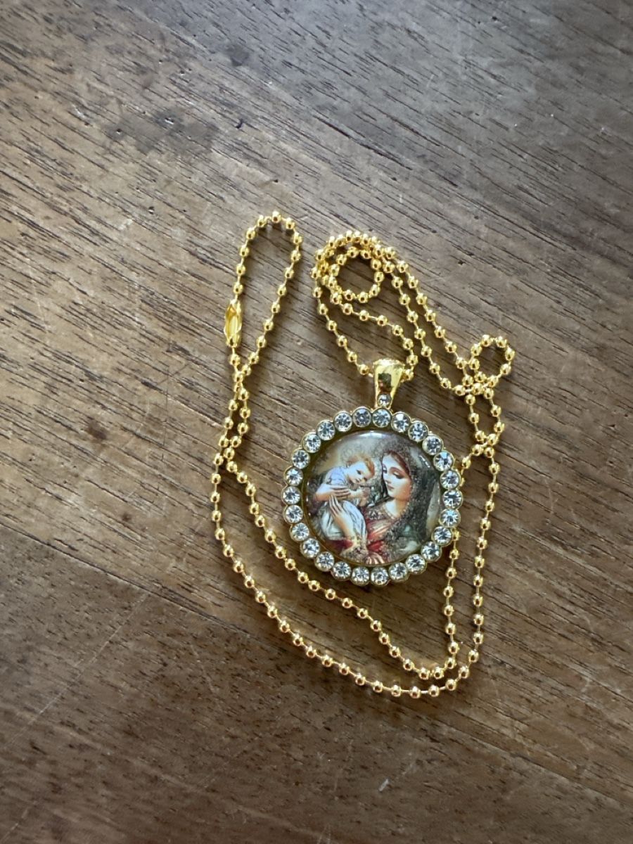 Ciondoli: Kette mit Madonna und Kind – Nuovo (secondo la descrizione) da Trüllikon venduto da angela4444 2