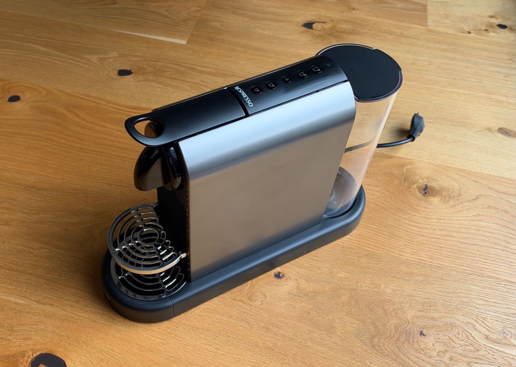 De'Longhi Macchine per caffè & Macchine per espresso: Nespresso DeLonghi Kaffeemaschine – Usato da Dielsdorf venduto da Jan549