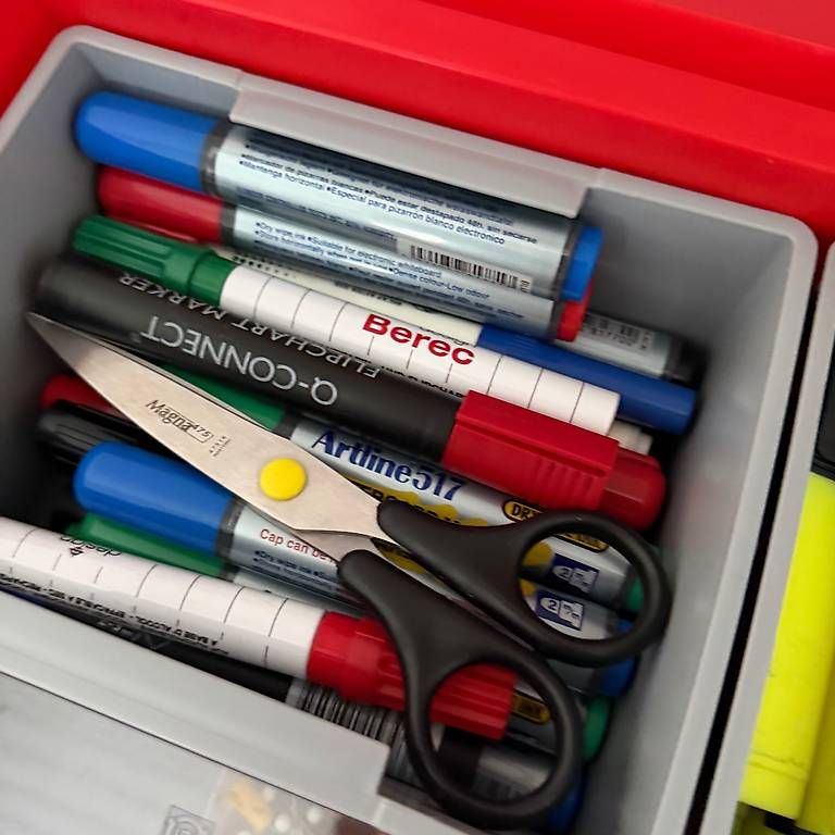 Valises de voyage: Moderations-Koffer voll ausgerüstet inkl. Logitech Presenter – D'occasion à Pratteln par Djfamily 2