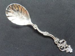 * TRES JOLIE CUILLERE EN ARGENT 830 COMME NEUF