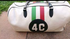 Alfa Romeo 4C Leder Tasche von caracalla 1947