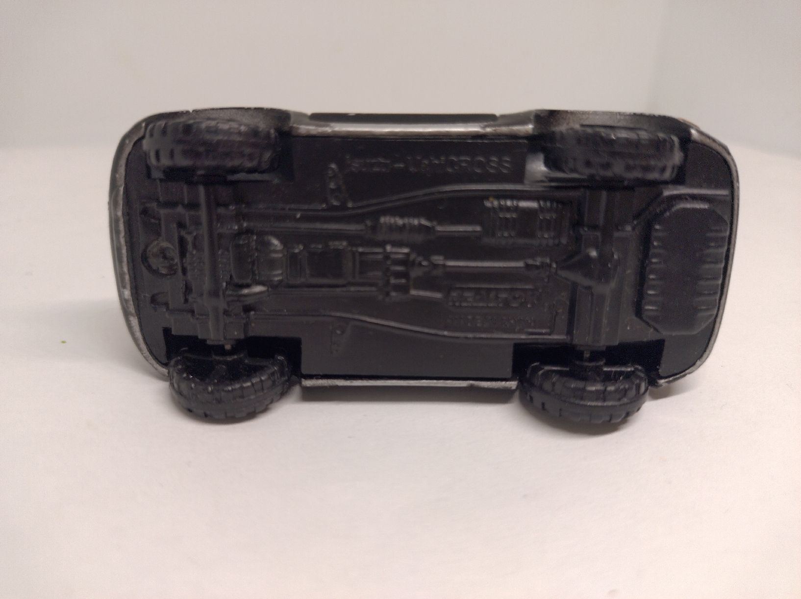 Hot Wheels Modellini d'auto: Realtoy, Isuzu VehiCross – Usato da La Chaux-de-Fonds venduto da Pierrot8404 4
