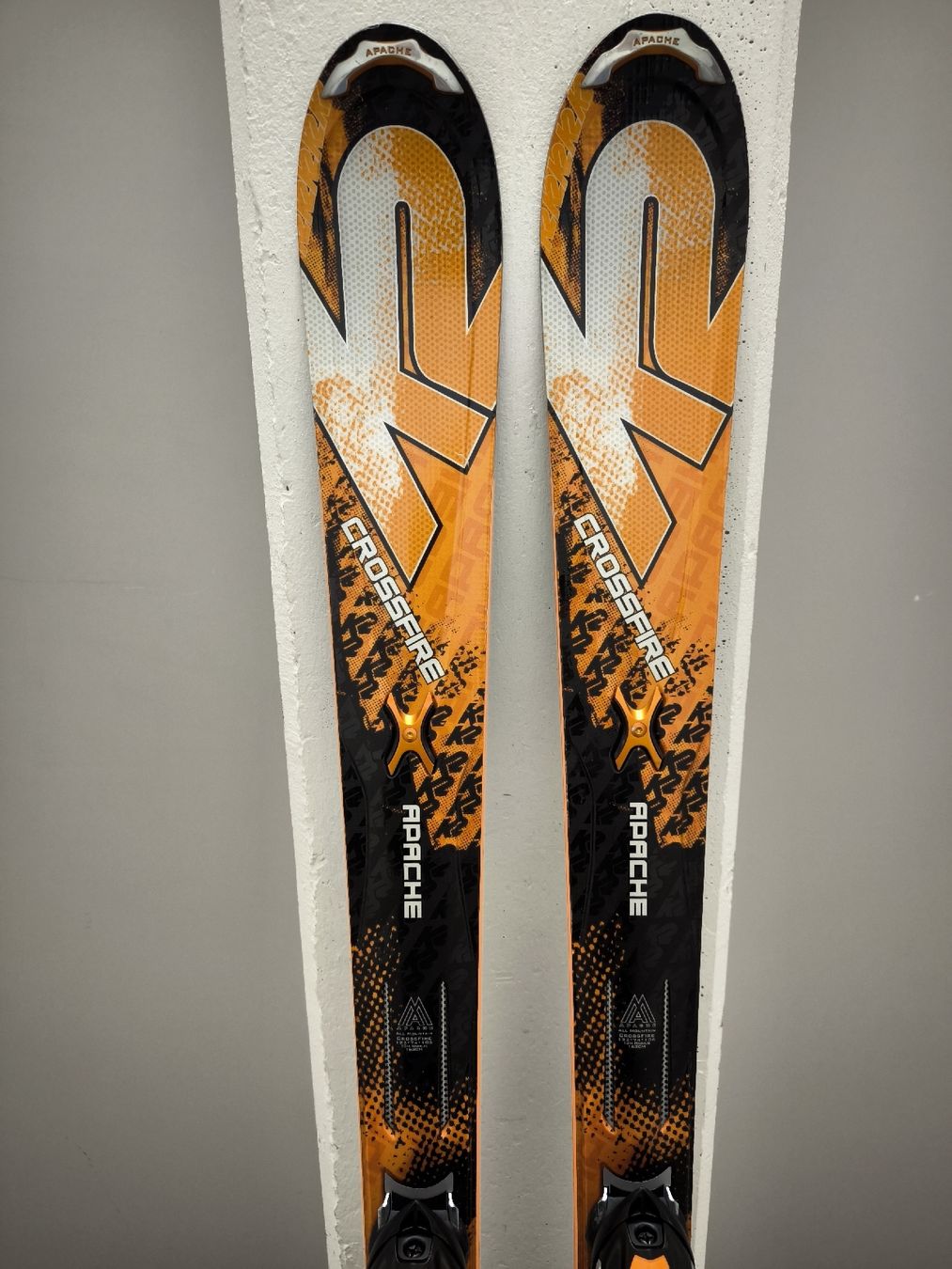 K2 Sci: K2 Crossfire Ski mit Bindung – Usato da Winterthur venduto da Evergreen
