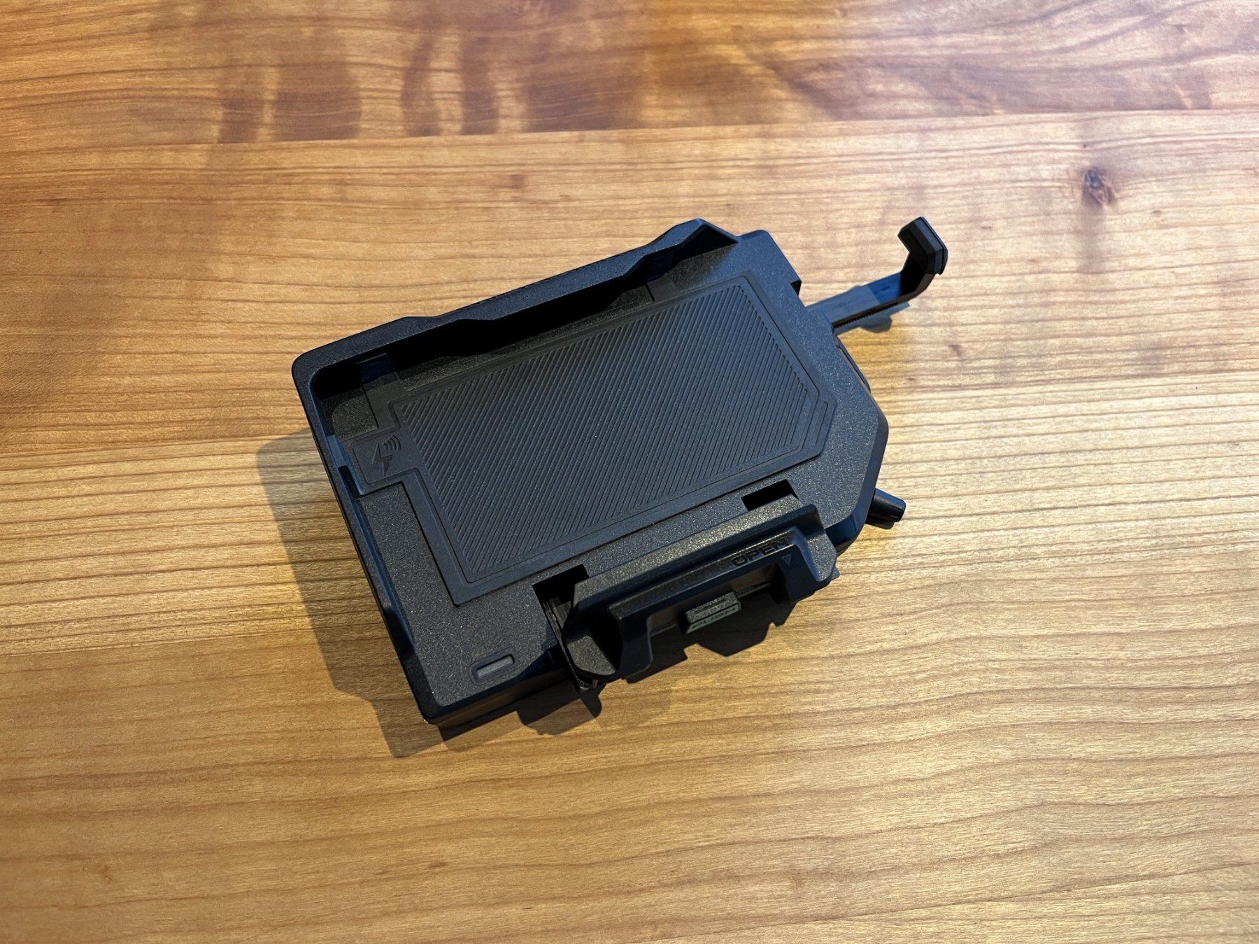 Staffe: BMW Motorrad Connected Ride Smartphone Cradle – Usato da Steinen venduto da AllerleiHandel